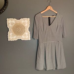 Guess Striped Skater Dress With Pockets Size Large